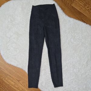 Lululemon Grey/Black Leggings, Womens 2